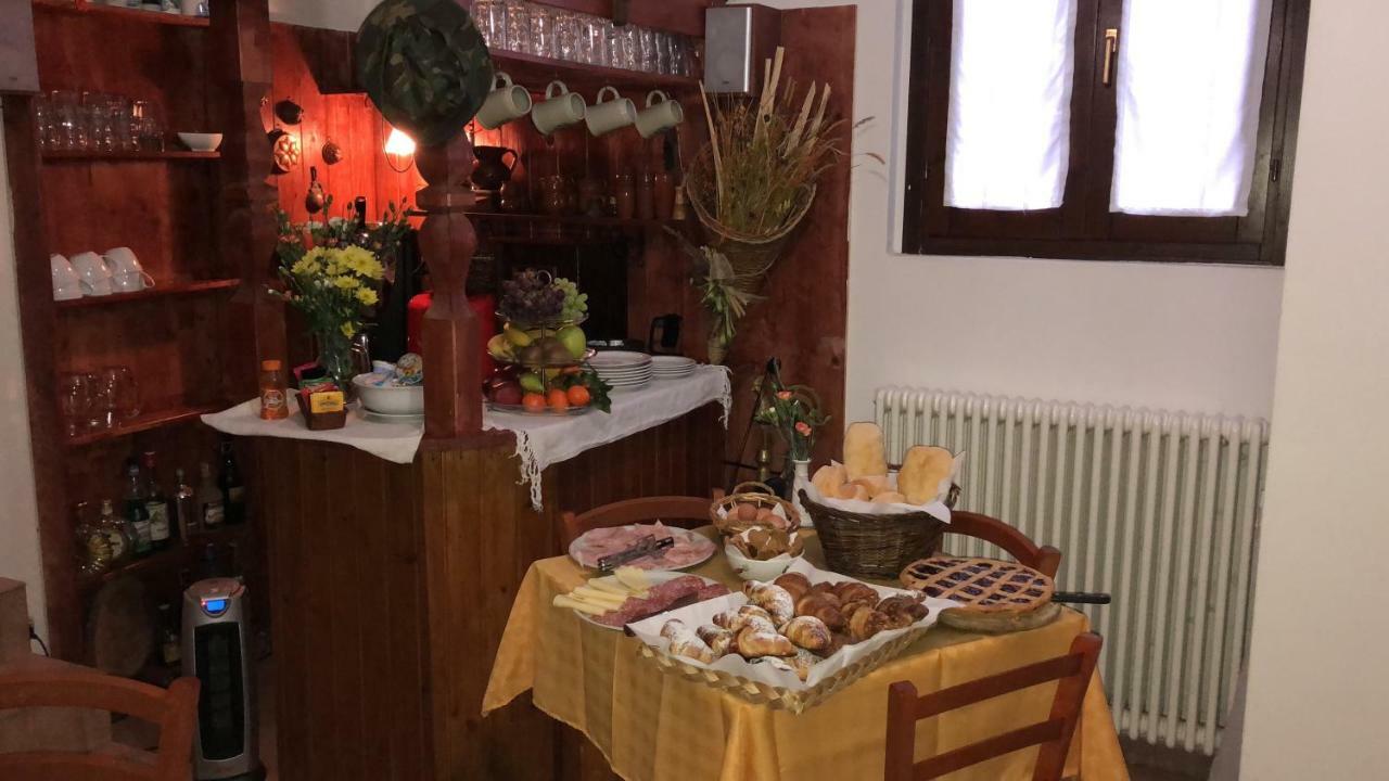 Cascina Cologna Bed and Breakfast Galbiate Buitenkant foto